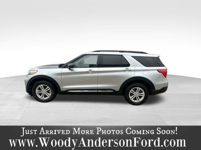Certified 2022 Ford Explorer XLT w/ Equipment Group 202A image 3