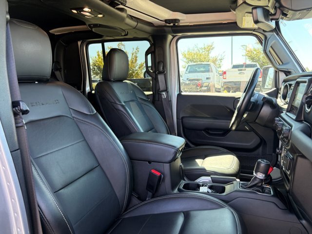 Used 2021 Jeep Gladiator Overland w/ Popular Equipment Package AWD/4WD image 29