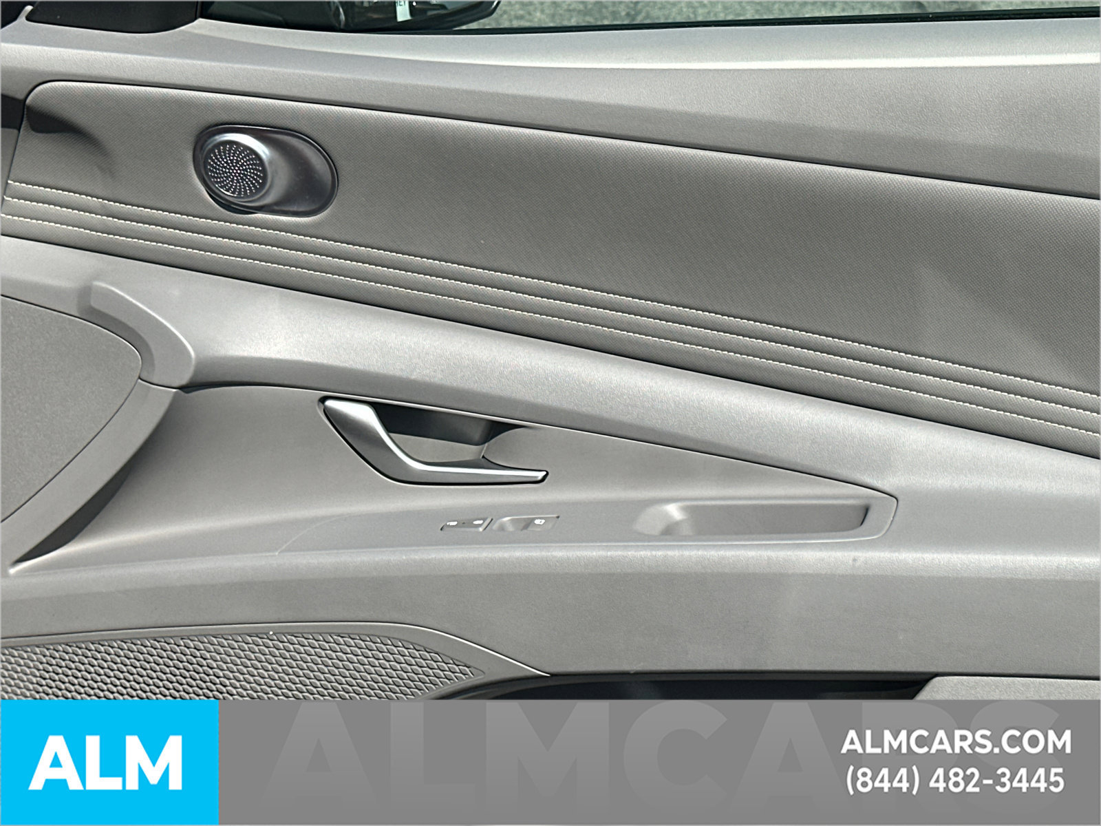 Used 2025 Hyundai Elantra SEL FWD image 16