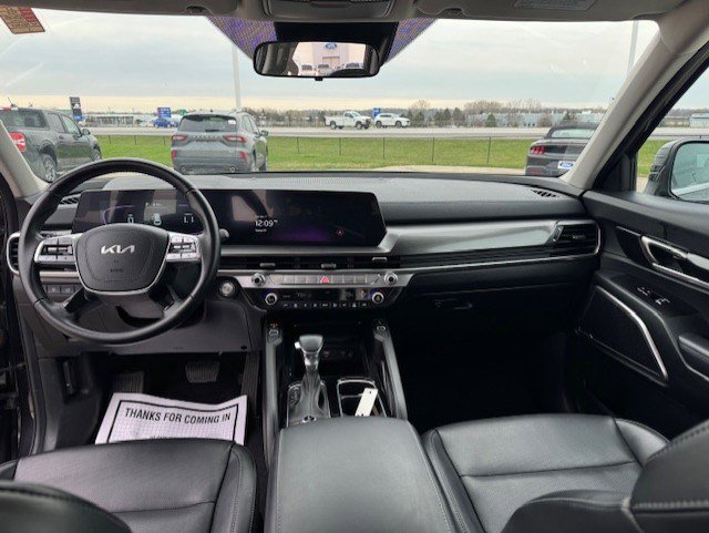Used 2025 Kia Telluride S AWD/4WD image 30