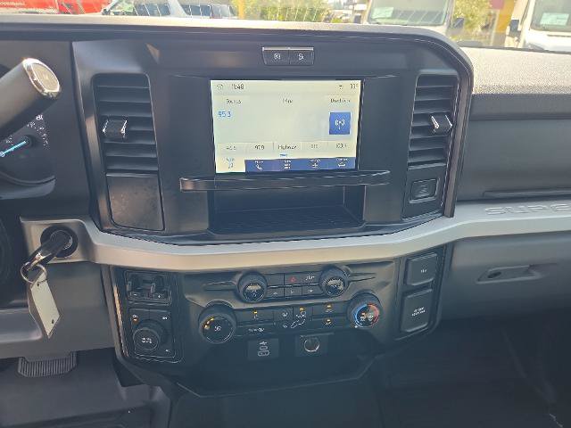 Certified 2025 Ford F450 XLT w/ FX4 Off-Road Package AWD/4WD image 27