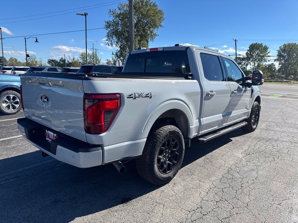 Certified 2024 Ford F250 4x4 Crew Cab Super Duty image 3