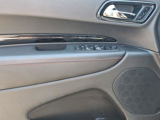 Used 2025 Dodge Durango GT AWD/4WD image 16