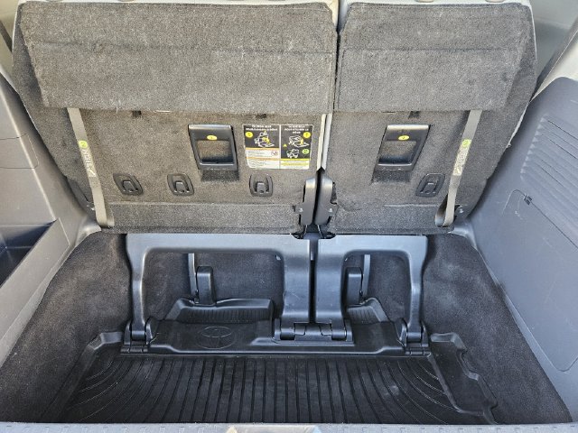 Used 2024 Toyota Sienna XLE AWD/4WD image 19