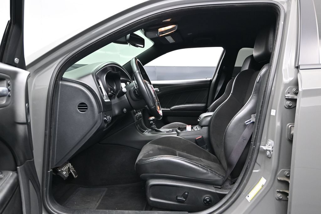 Used 2019 Dodge Charger R/T w/ Plus Group RWD image 19