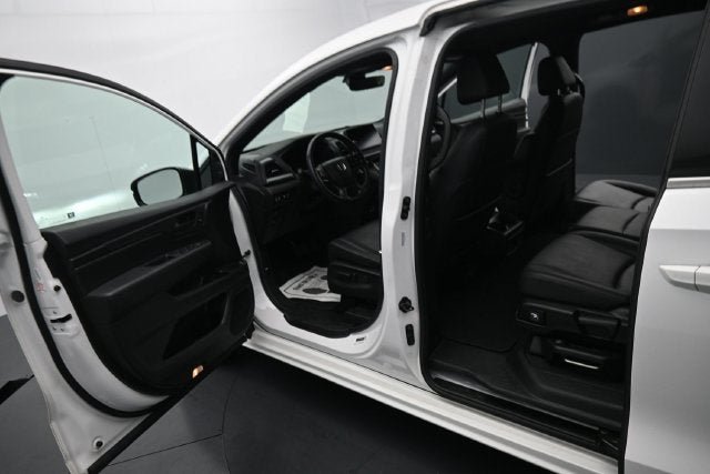 Used 2025 Honda Odyssey Sport-L image 23