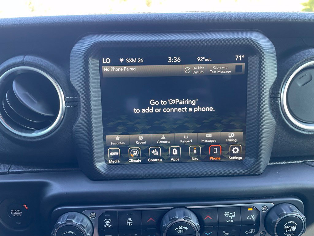 Used 2020 Jeep Wrangler Unlimited Sahara AWD/4WD image 19