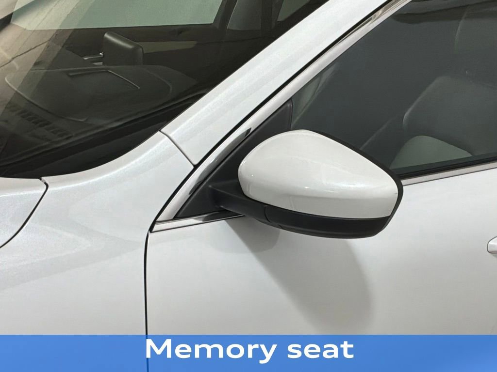 Certified 2021 Ford Escape Titanium w/ Titanium Elite Package image 25