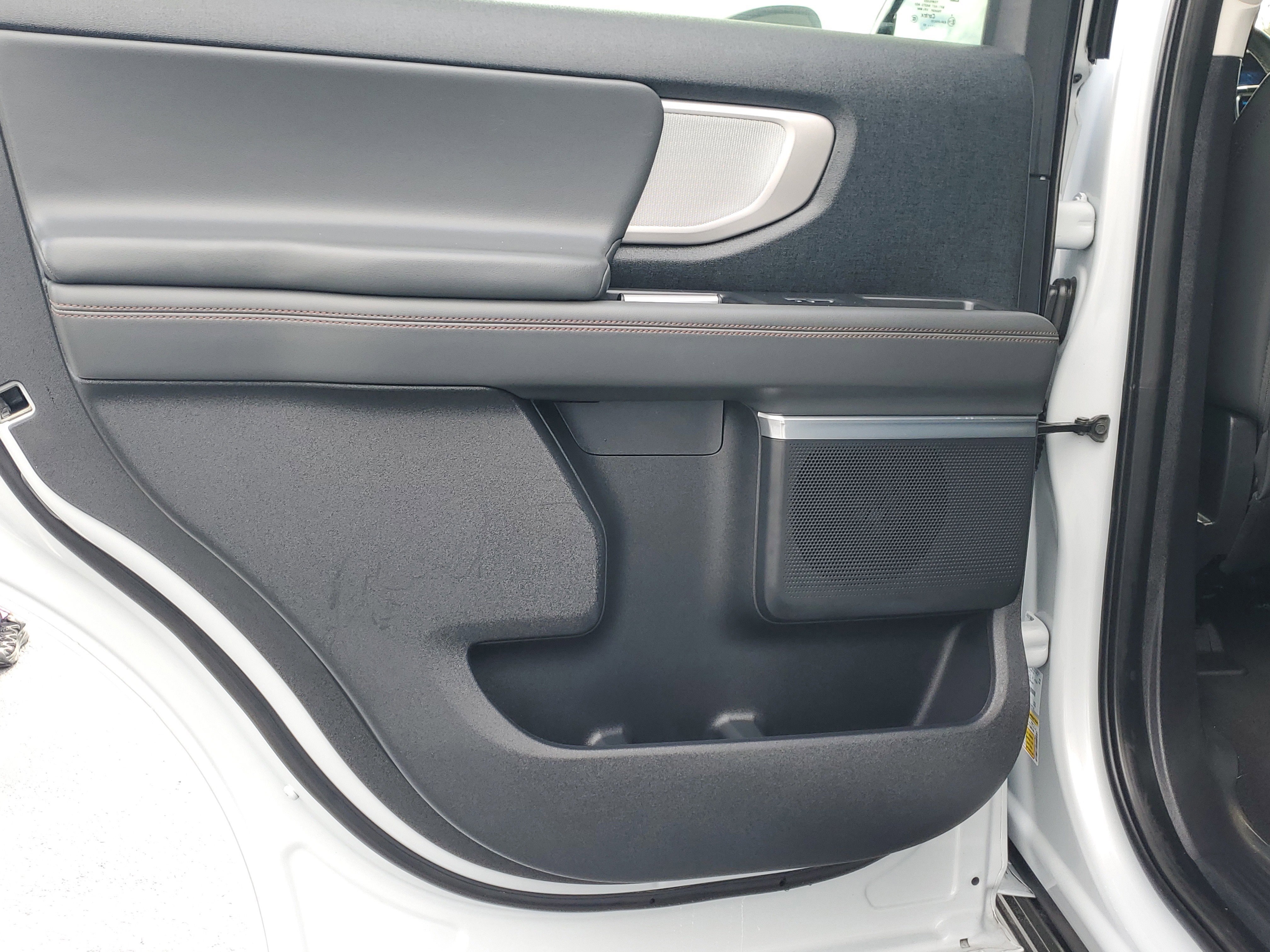 Certified 2025 Ford Expedition Active image 12