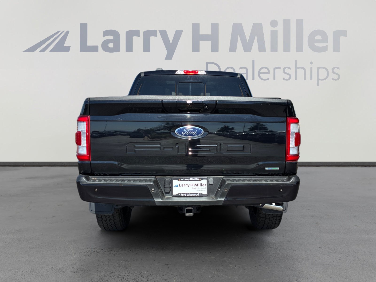 Certified 2023 Ford F150 Lariat w/ Equipment Group 502A High AWD/4WD image 4