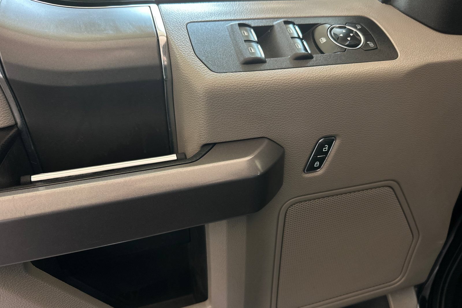 Certified 2019 Ford F150 XLT w/ XTR Package AWD/4WD image 10