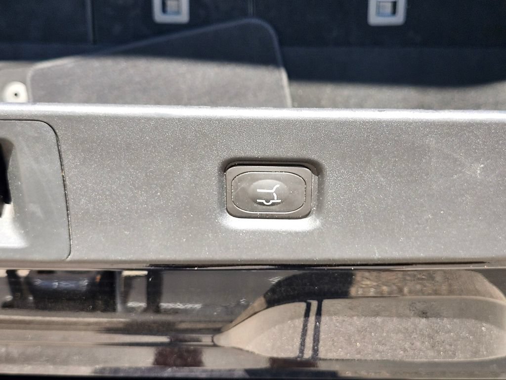 Certified 2025 Ford Expedition Active RWD image 40