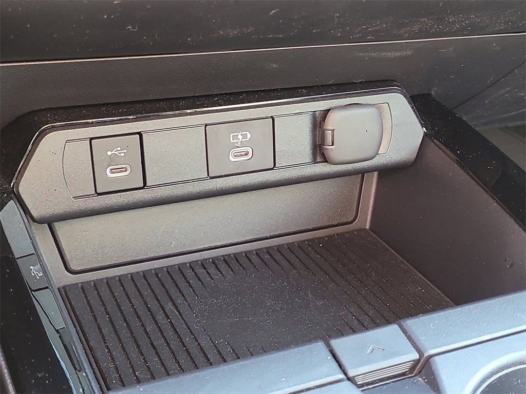 Used 2026 Toyota Prius XLE image 24