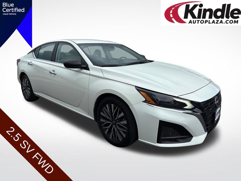 Used 2025 Nissan Altima 2.5 SV FWD image 1