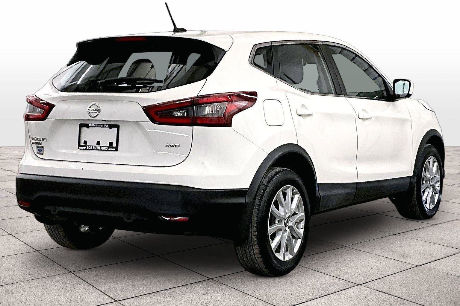Used 2020 Nissan Rogue Sport S w/ Appearance Package image 11