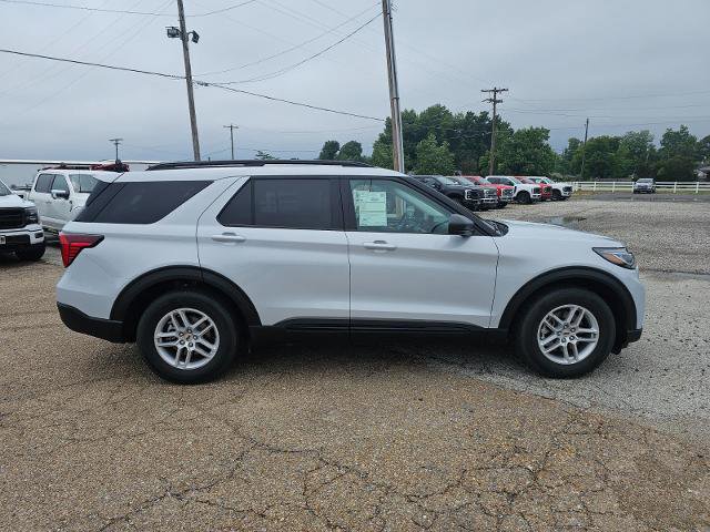 Certified 2026 Ford Explorer Active w/ Active Comfort Package RWD image 4