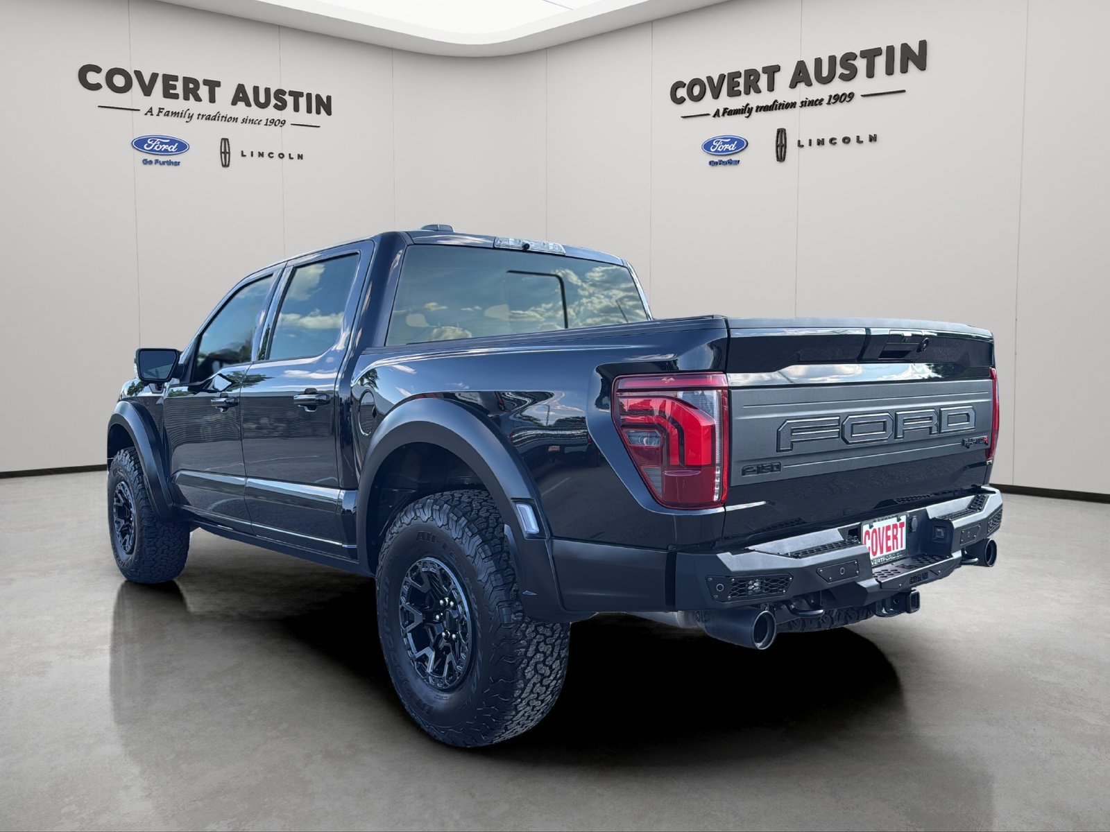 Certified 2025 Ford F150 Raptor w/ Equipment Group 803A Raptor R AWD/4WD image 3