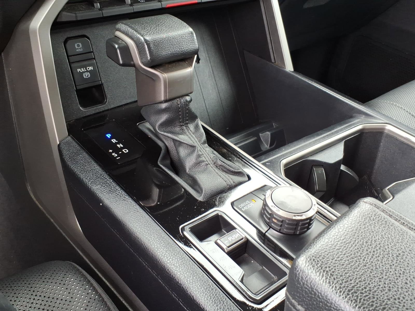 Used 2022 Toyota Tundra SR5 w/ SR5 Premium Package AWD/4WD image 20