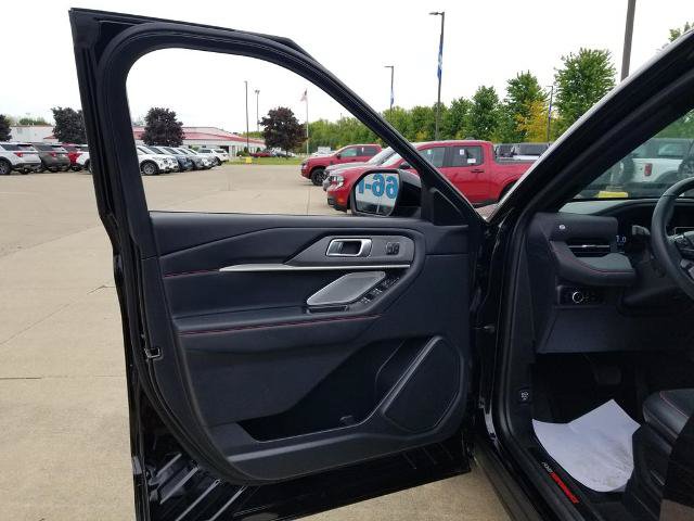 Certified 2025 Ford Explorer ST AWD/4WD image 10