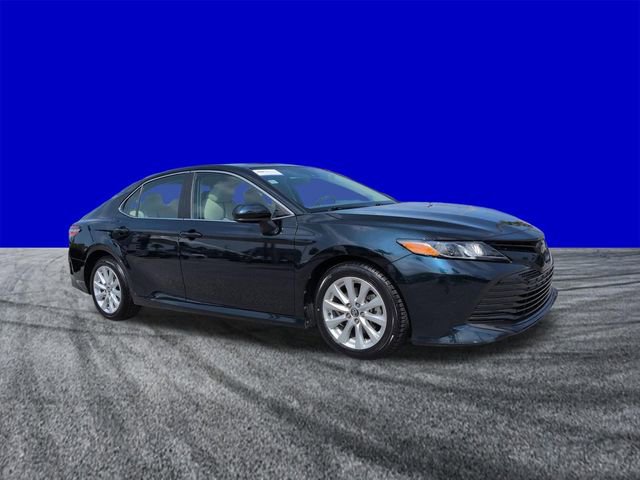 Used 2020 Toyota Camry LE FWD image 2