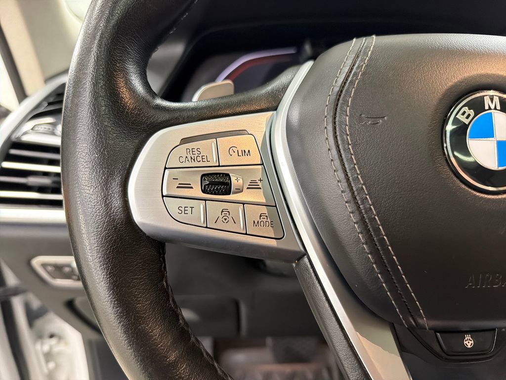 Used 2021 BMW X7 xDrive40i w/ Executive Package AWD/4WD image 22
