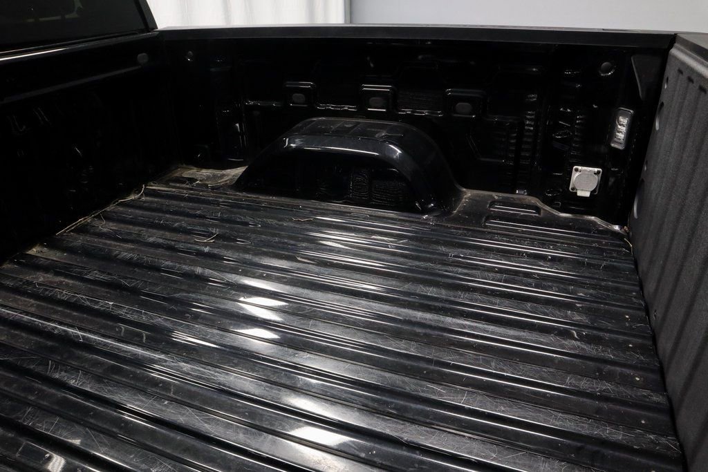 Used 2022 Chevrolet Silverado 1500 Custom image 12