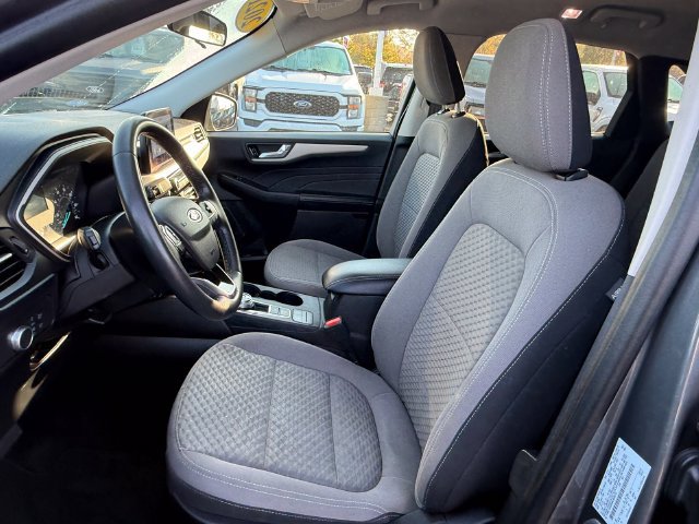 Certified 2021 Ford Escape SE w/ Cold Weather Package AWD/4WD image 6