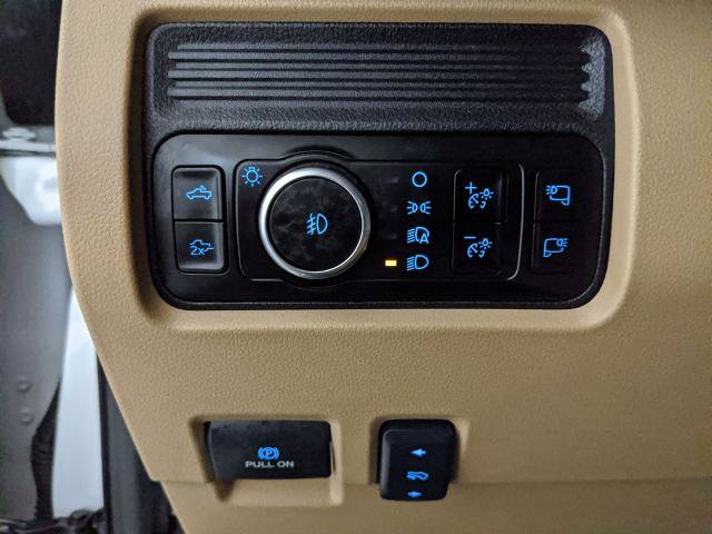 Certified 2025 Ford F350 Lariat w/ Lariat Ultimate Package AWD/4WD image 13