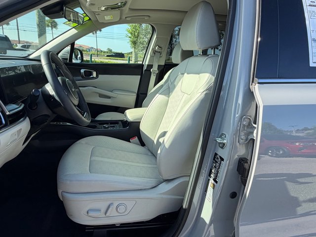 Used 2024 Kia Sorento S w/ Panoramic Sunroof Package FWD image 20
