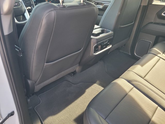 Used 2023 GMC Sierra 1500 SLT w/ SLT Premium Package AWD/4WD image 12