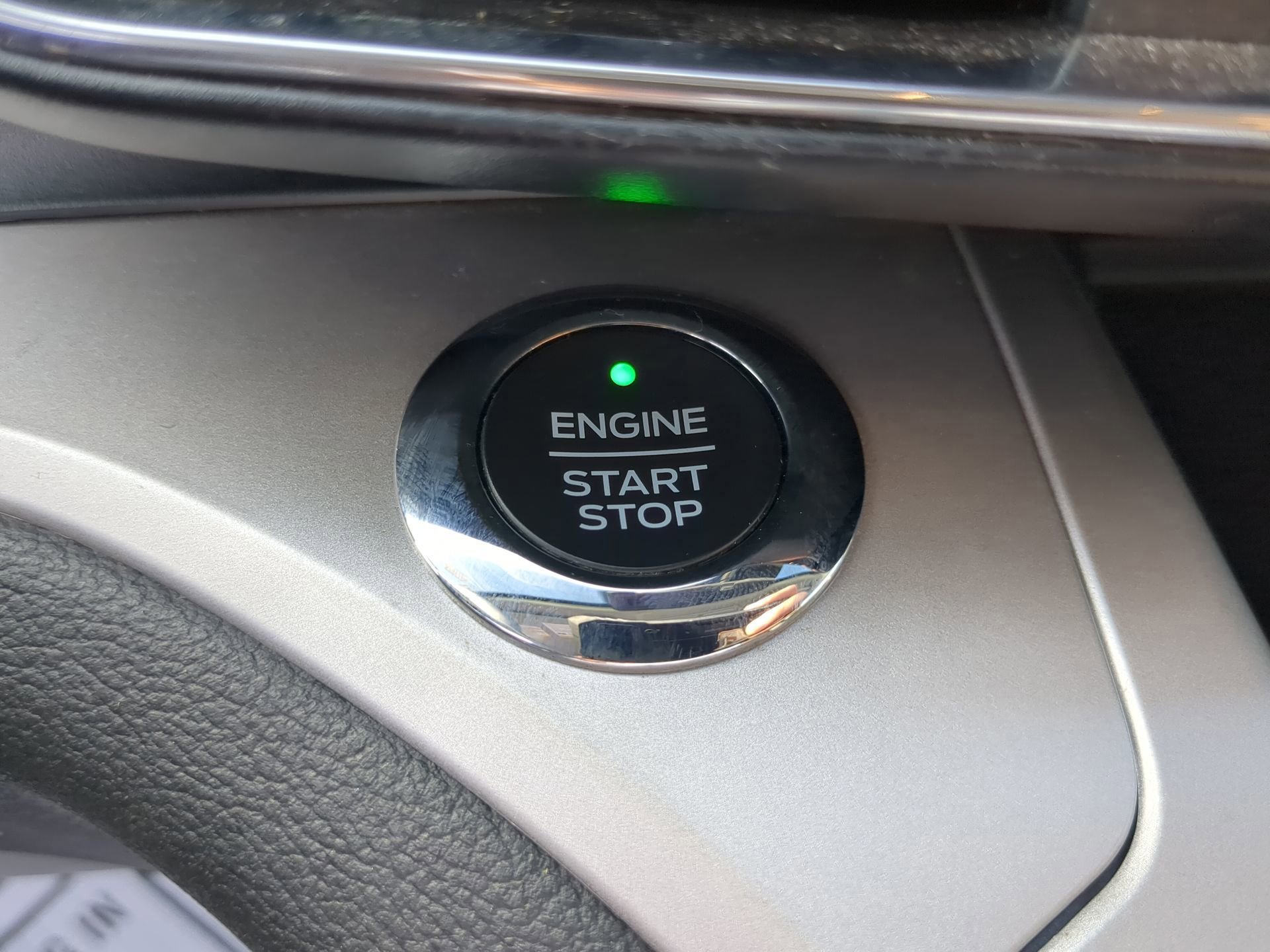 Certified 2020 Ford Explorer XLT w/ Equipment Group 202A image 61