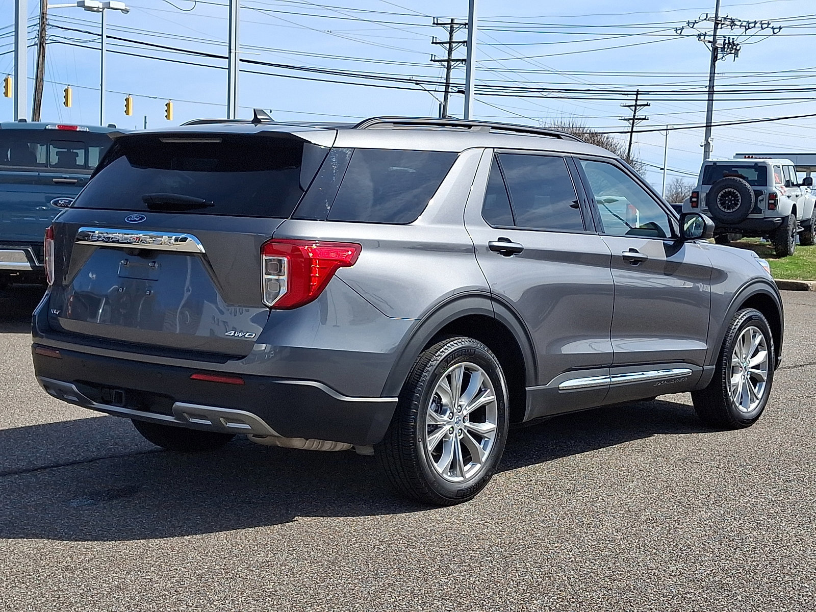 Certified 2024 Ford Explorer XLT w/ Equipment Group 202A image 8