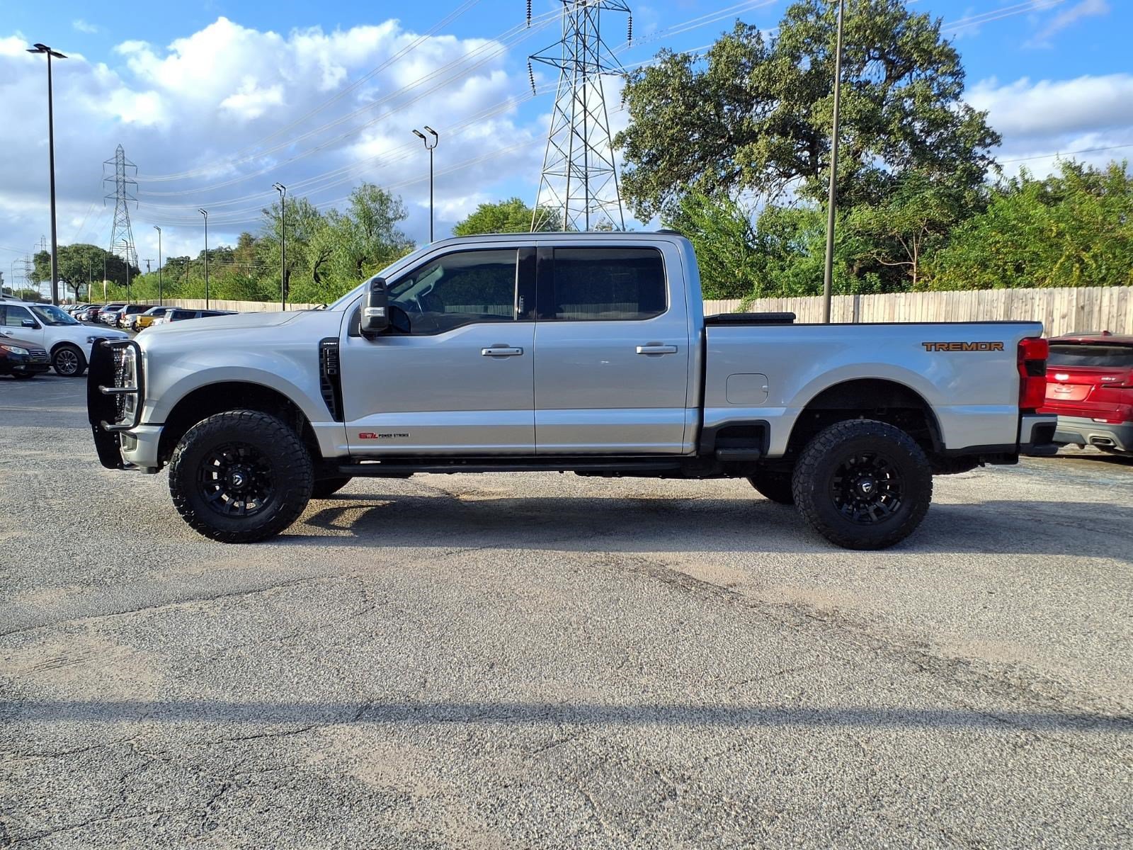 Certified 2024 Ford F250 Lariat w/ Lariat Ultimate Package AWD/4WD image 8