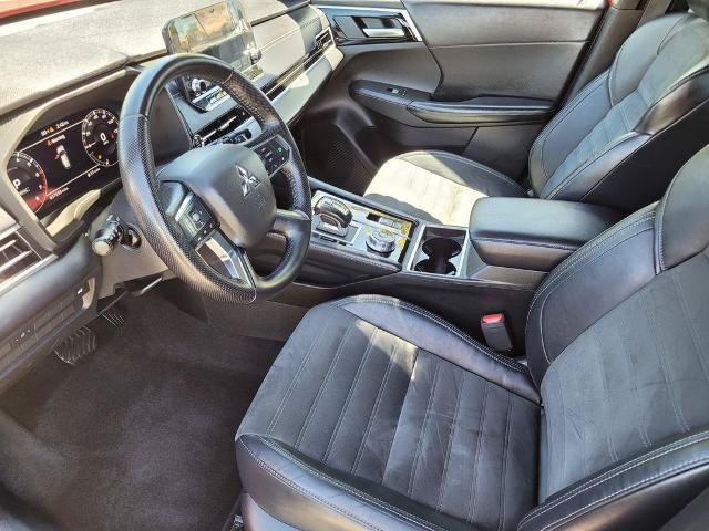 Used 2023 Mitsubishi Outlander SE Black Edition FWD image 15