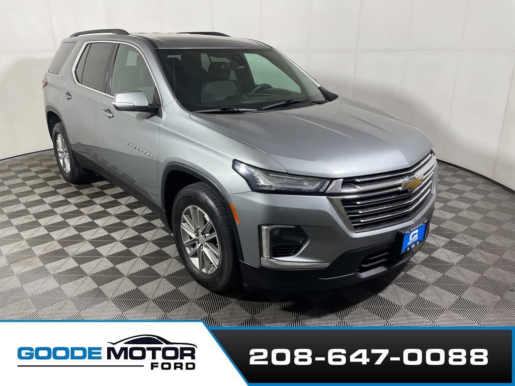 Used 2023 Chevrolet Traverse LT AWD/4WD image 1