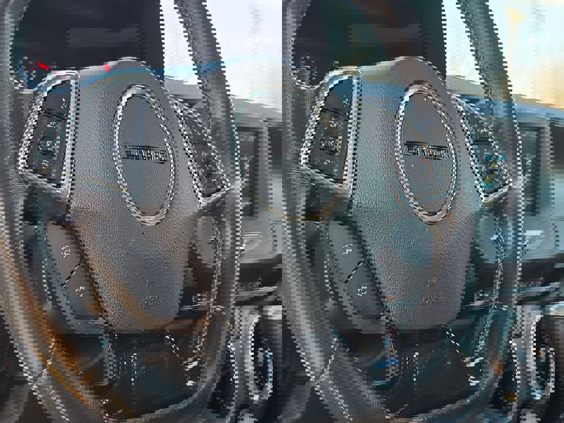 Used 2018 Chevrolet Camaro LT w/ RS Package image 12