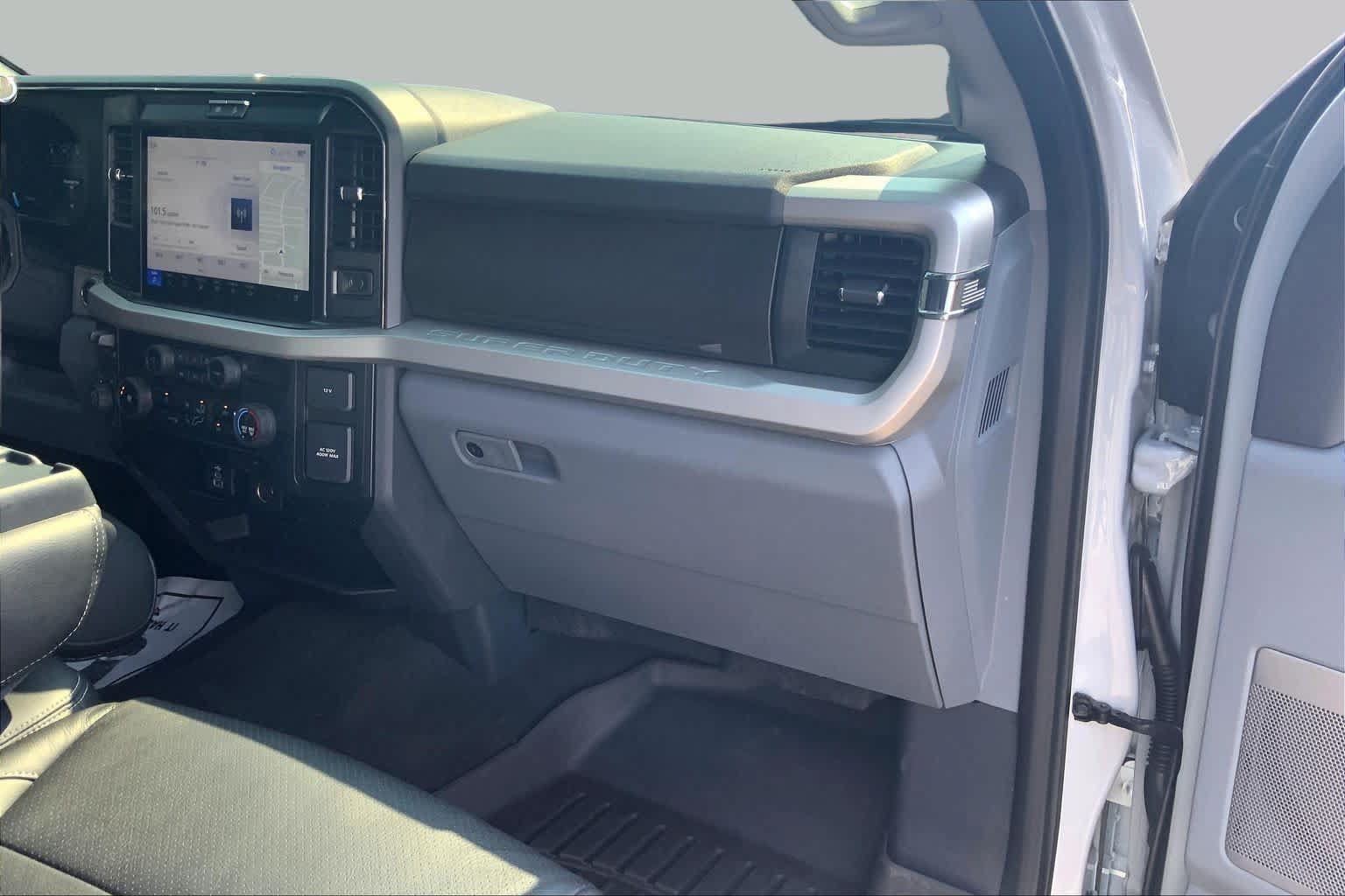 Certified 2026 Ford F250 XLT w/ XLT Premium Package AWD/4WD image 19