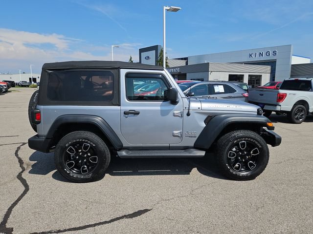 Used 2018 Jeep Wrangler Sport AWD/4WD image 6