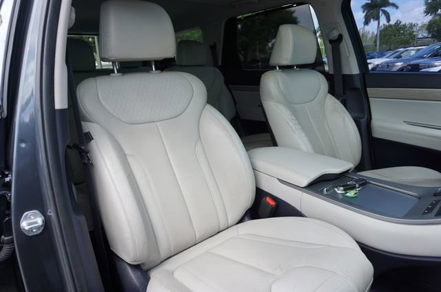 Used 2020 Hyundai Palisade SEL w/ Premium Package FWD image 7