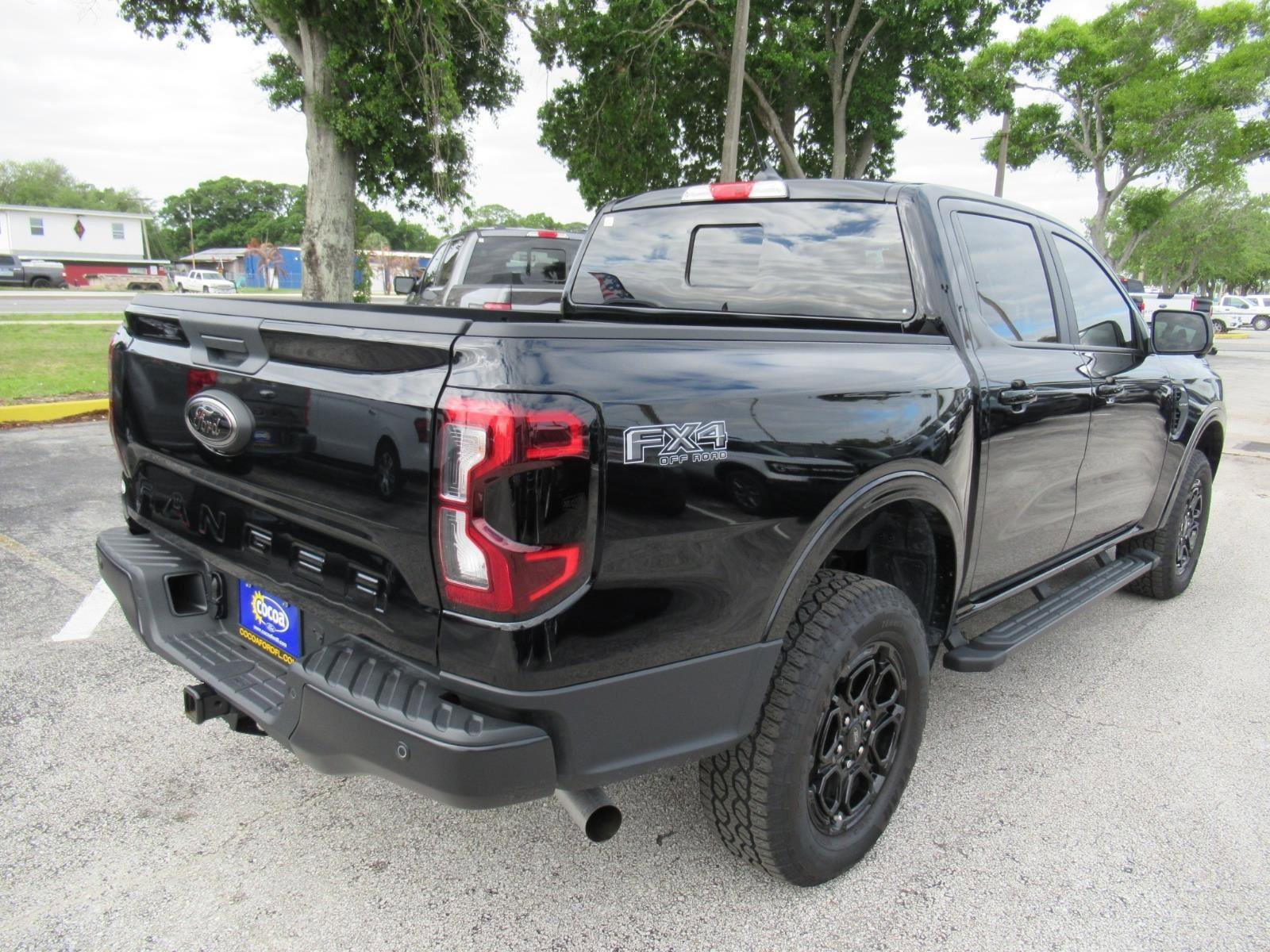 Certified 2025 Ford Ranger Lariat w/ FX4 Off-Road Package AWD/4WD image 6