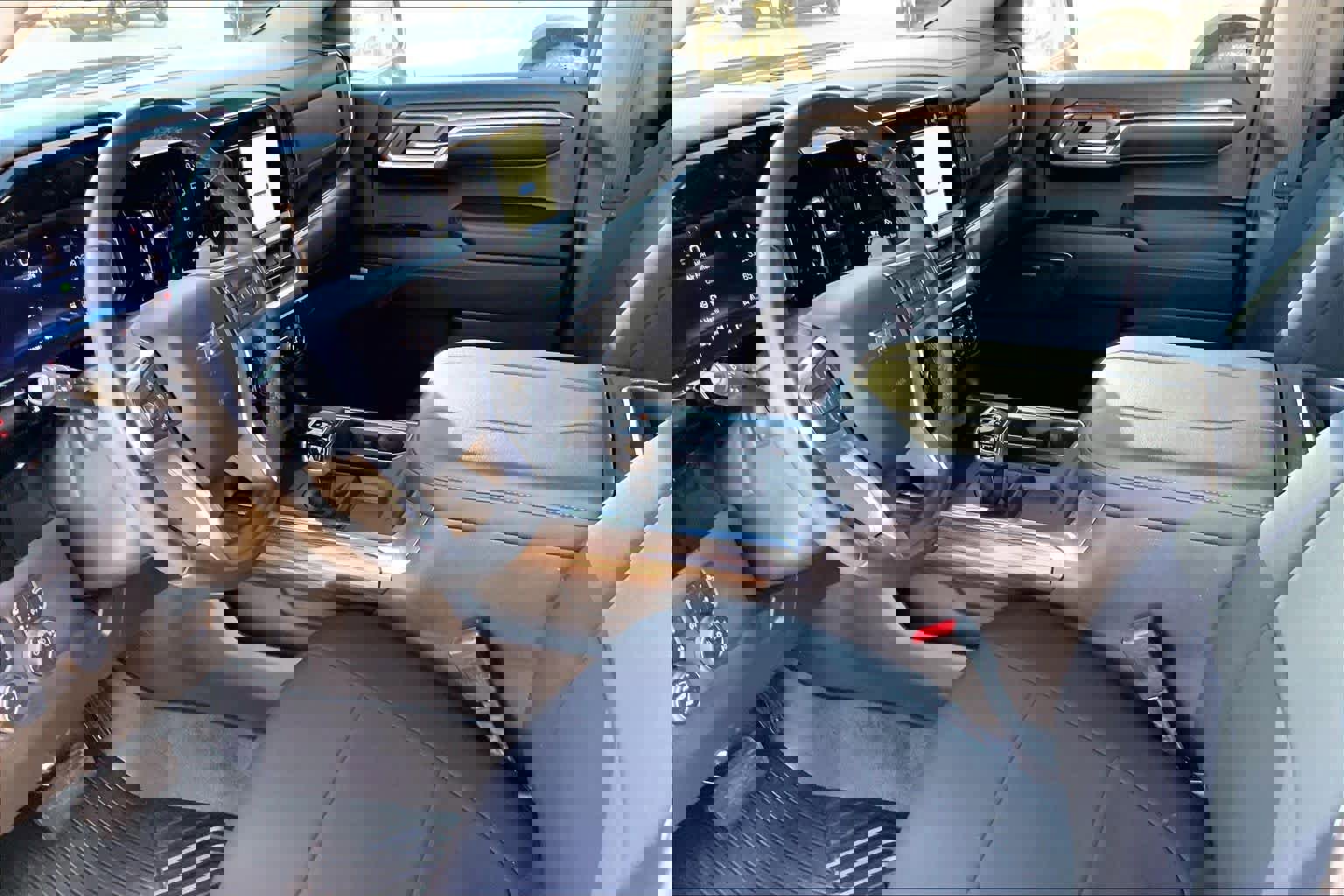 Used 2024 Chevrolet Silverado 1500 RST image 17