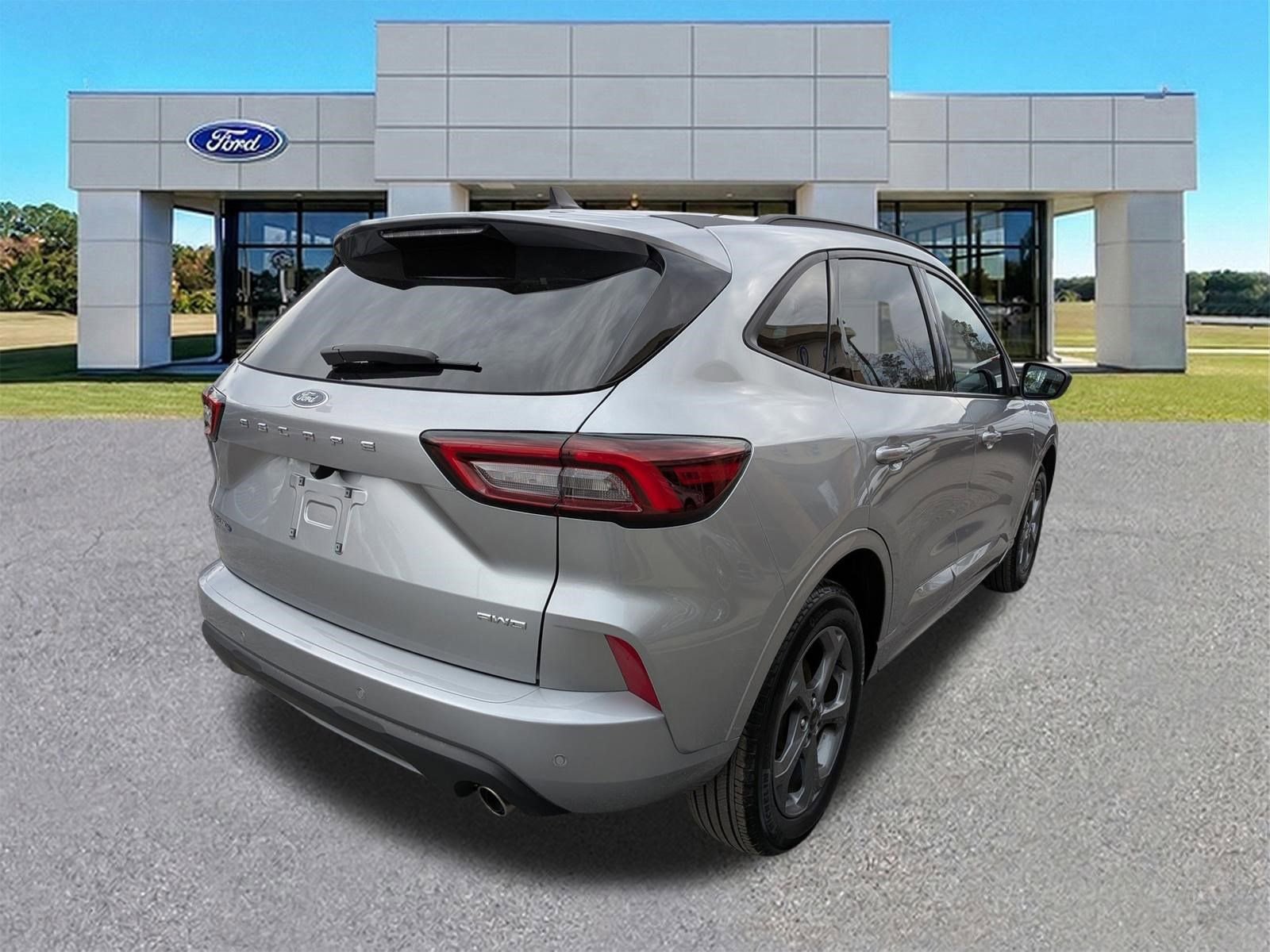 Certified 2023 Ford Escape ST-Line w/ Tech Pack #1 image 6