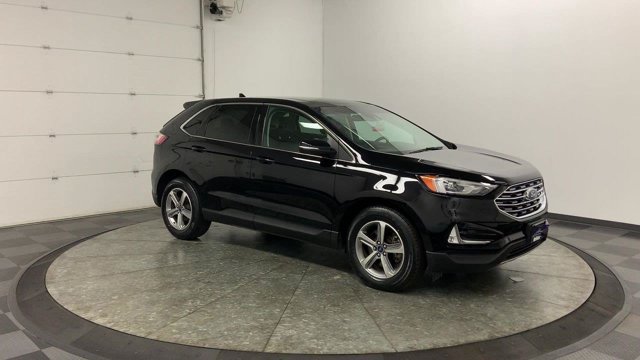 Certified 2020 Ford Edge SEL w/ Convenience Package AWD/4WD image 2