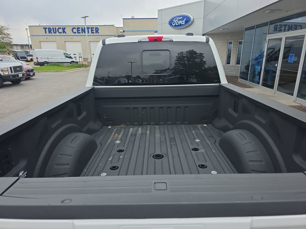 Certified 2024 Ford F250 Platinum w/ Tremor Off-Road Package AWD/4WD image 11