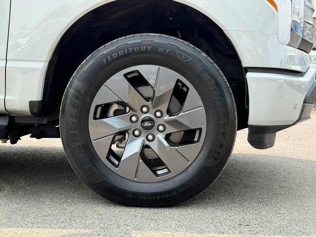 Certified 2023 Ford F150 Lightning Lariat AWD/4WD image 30