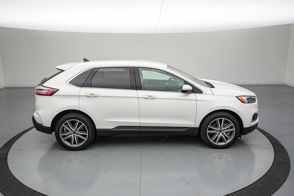 Certified 2024 Ford Edge Titanium w/ Equipment Group 301A AWD/4WD video 3