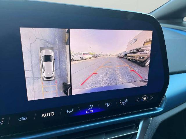 Used 2024 Chevrolet Equinox EV LT FWD image 31