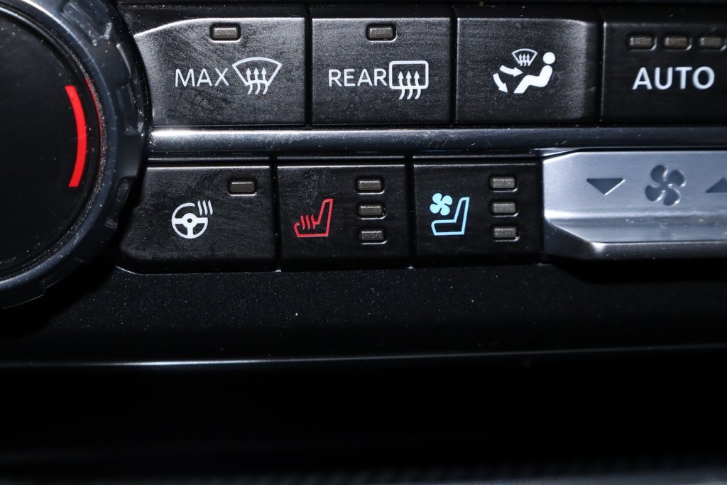 Certified 2024 Ford F250 Limited w/ FX4 Off-Road Package image 4