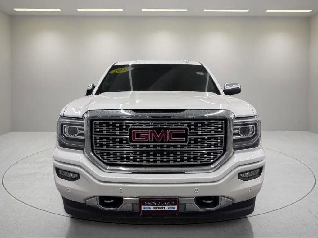 Used 2017 GMC Sierra 1500 Denali w/ Denali Ultimate Package AWD/4WD image 2
