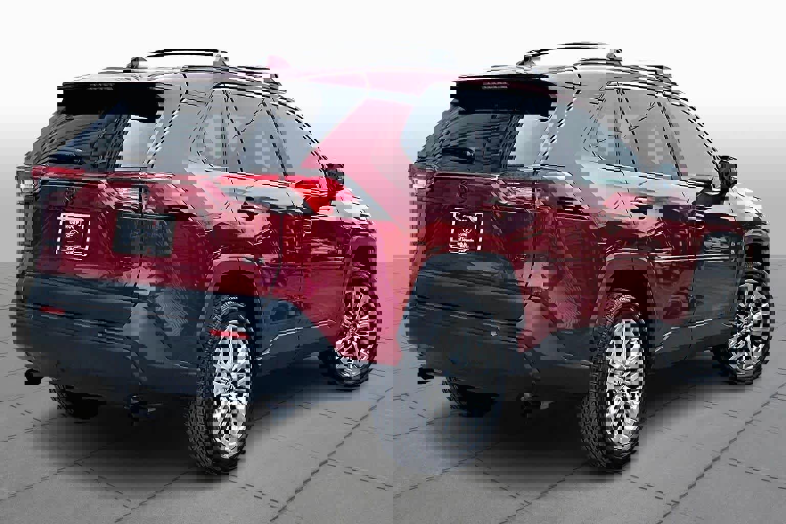 Used 2025 Toyota RAV4 XLE Premium image 3